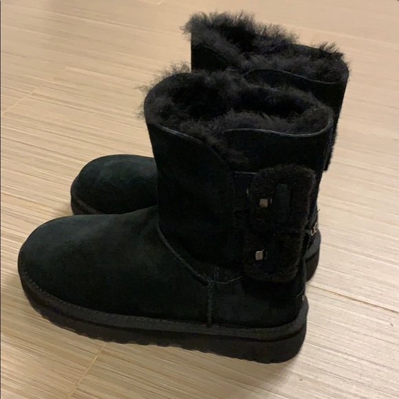 Bailey fluff buckle Clearance